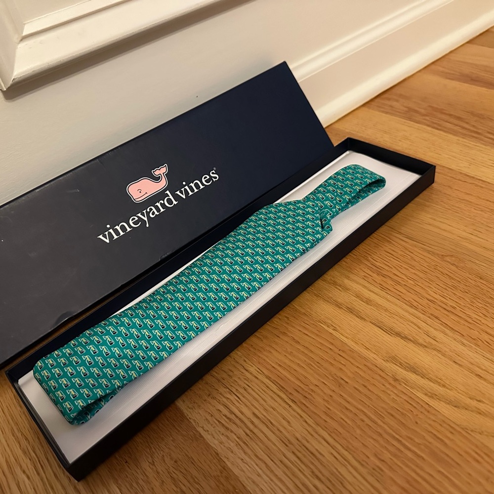 Vineyard Vines Aqua (Bahamas Flag) Tie